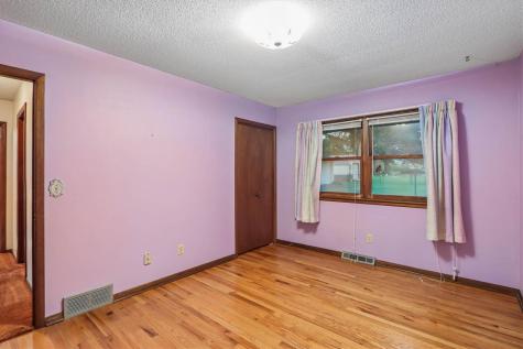 609 E Hickory Street Riverside IA 52327