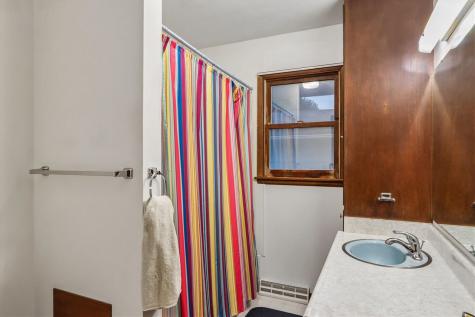 609 E Hickory Street Riverside IA 52327