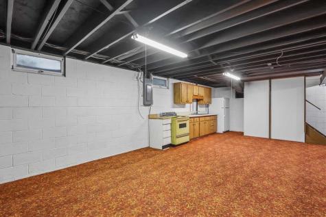 609 E Hickory Street Riverside IA 52327