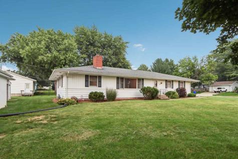 609 E Hickory Street Riverside IA 52327