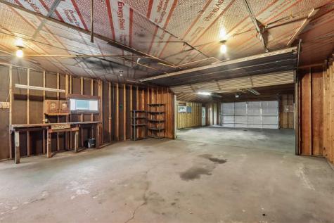609 E Hickory Street Riverside IA 52327
