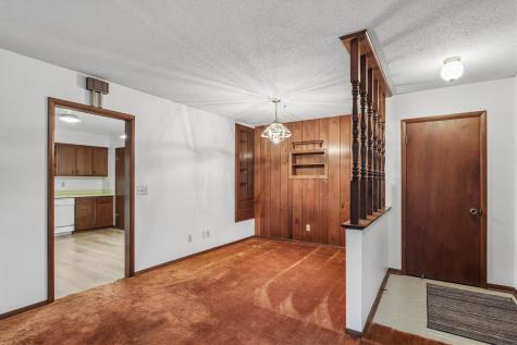 609 E Hickory Street Riverside IA 52327