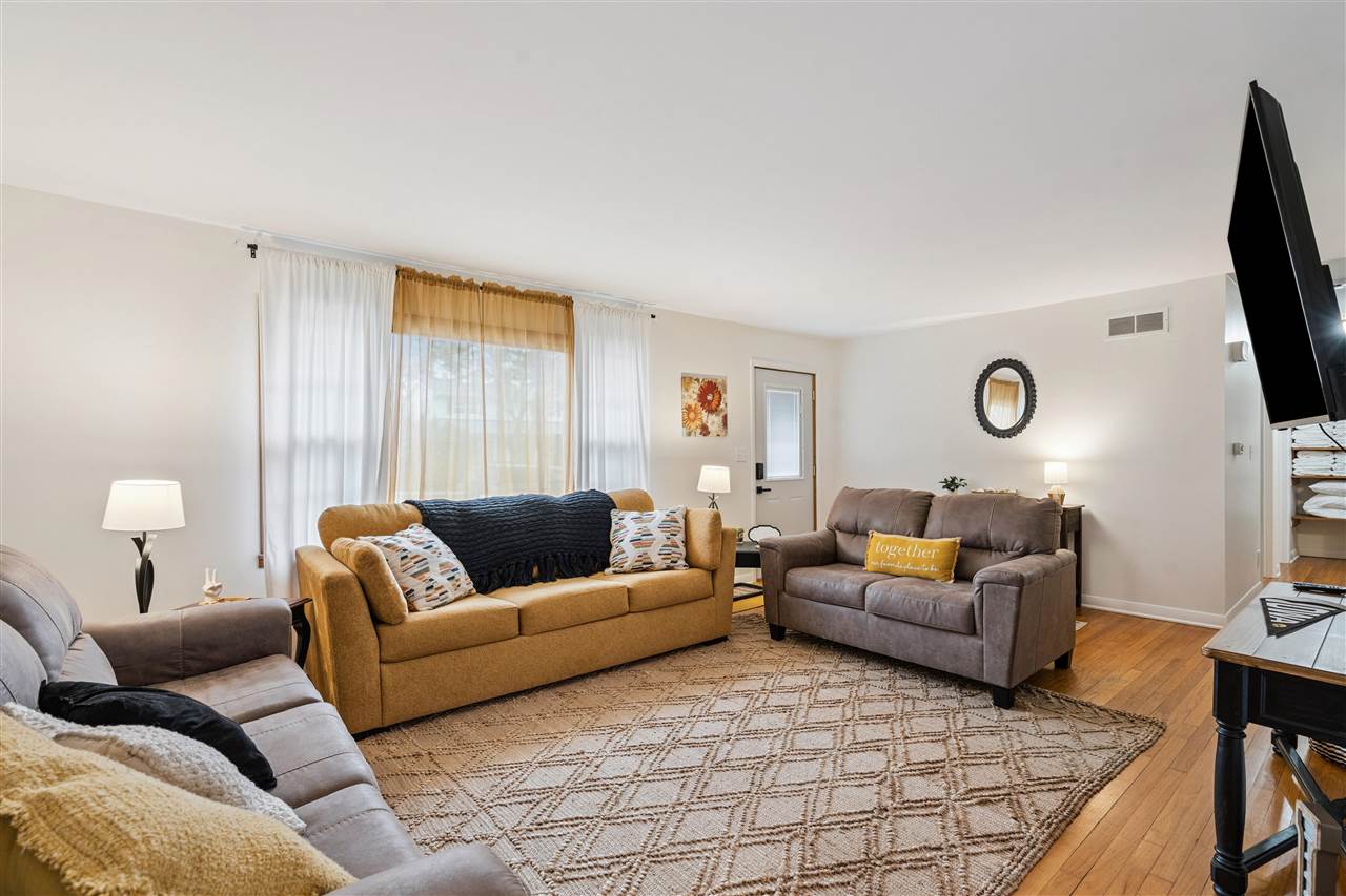 1237 Melrose Avenue Iowa City IA 52246