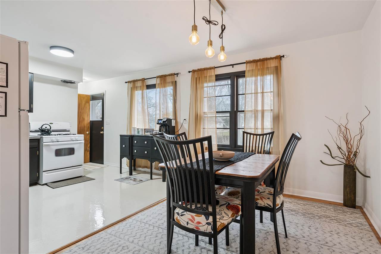 1237 Melrose Avenue Iowa City IA 52246