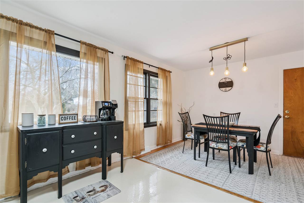 1237 Melrose Avenue Iowa City IA 52246