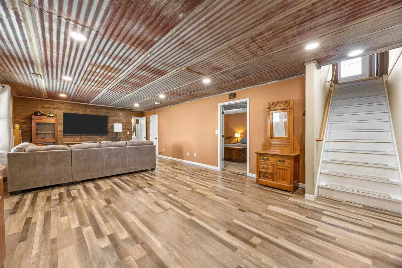 168 290th Street West Branch IA 52358