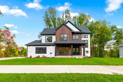 5613 Seminole Valley Trail NE Cedar Rapids IA 52411