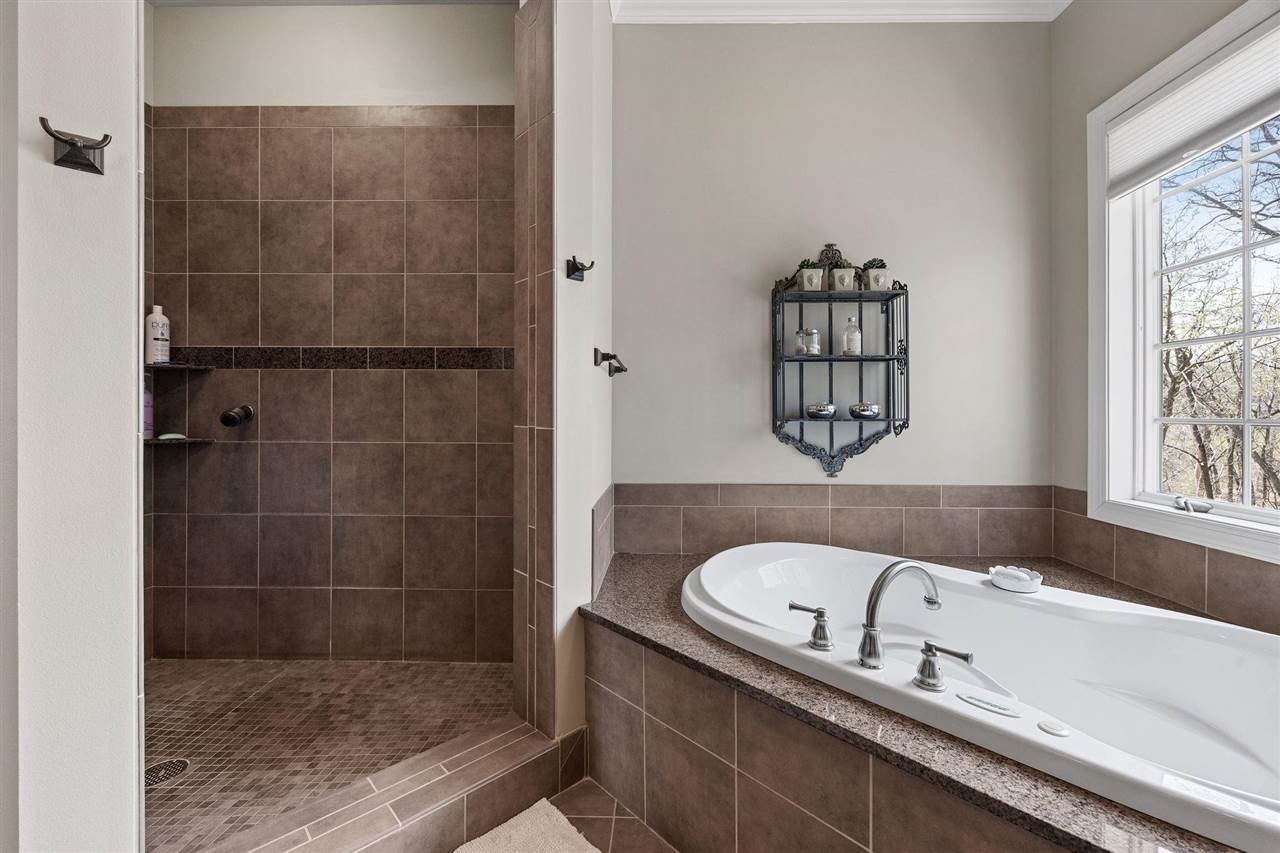 951 Highland Park Avenue Coralville IA 52241