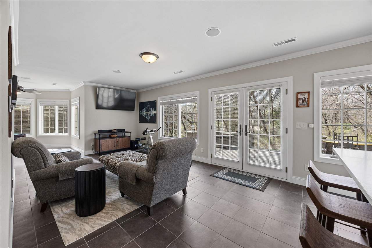 951 Highland Park Avenue Coralville IA 52241