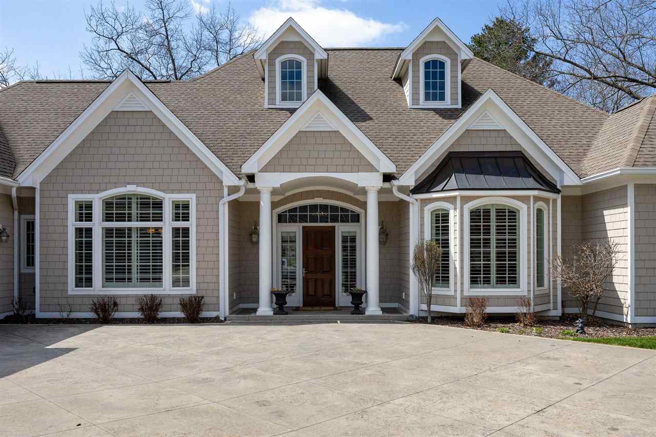 951 Highland Park Avenue Coralville IA 52241