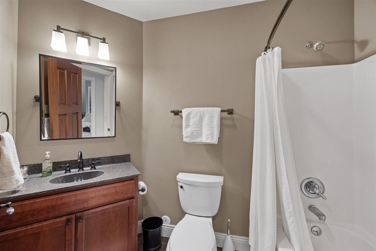 951 Highland Park Avenue Coralville IA 52241