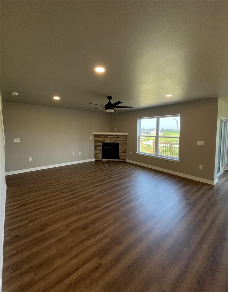 3351 Loethen Lane Coralville IA 52241