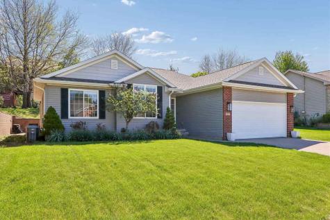 197 Rogers Drive Williamsburg IA 52361