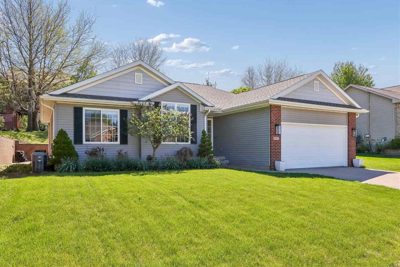 197 Rogers Drive Williamsburg IA 52361