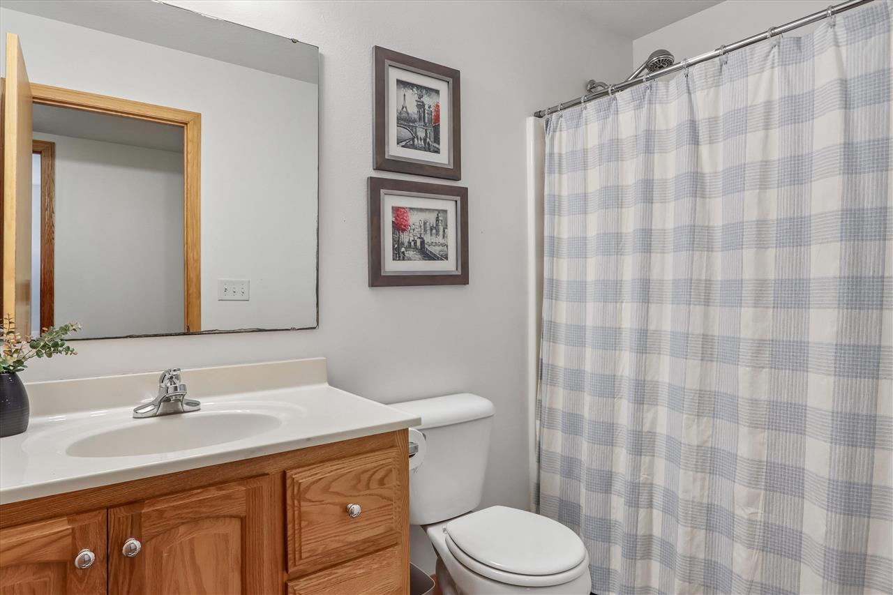 197 Rogers Drive Williamsburg IA 52361