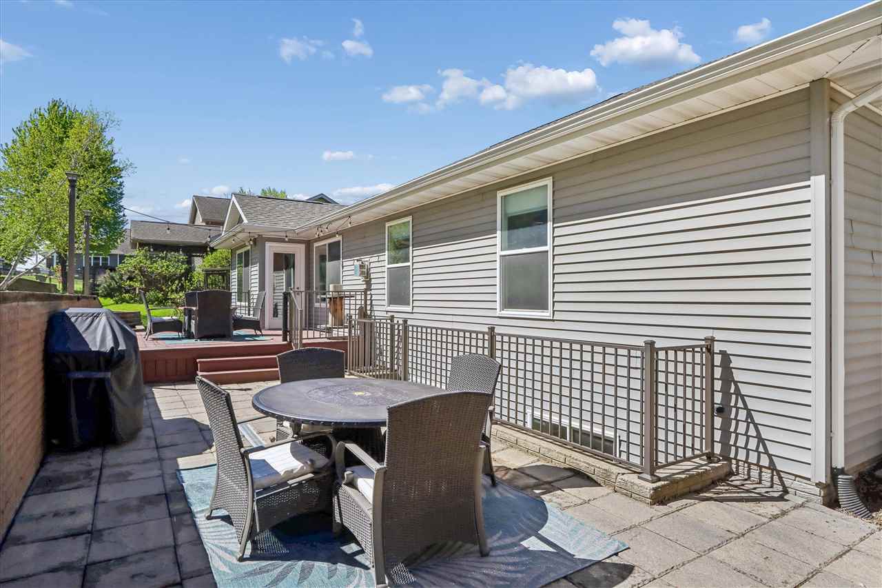 197 Rogers Drive Williamsburg IA 52361