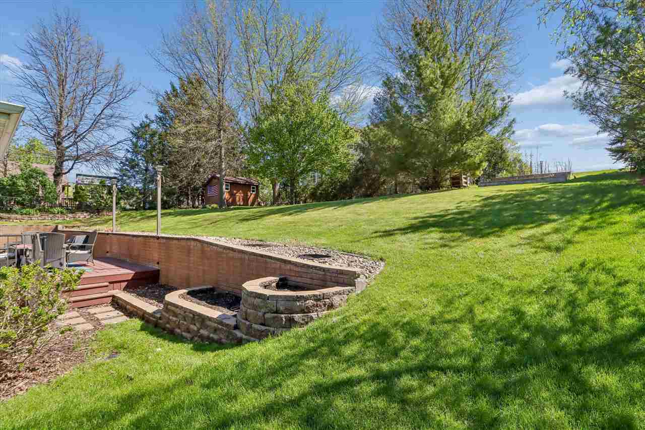 197 Rogers Drive Williamsburg IA 52361