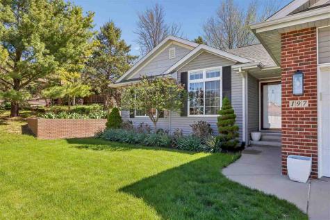 197 Rogers Drive Williamsburg IA 52361