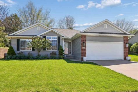 197 Rogers Drive Williamsburg IA 52361