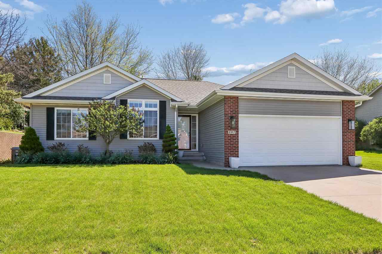 197 Rogers Drive Williamsburg IA 52361
