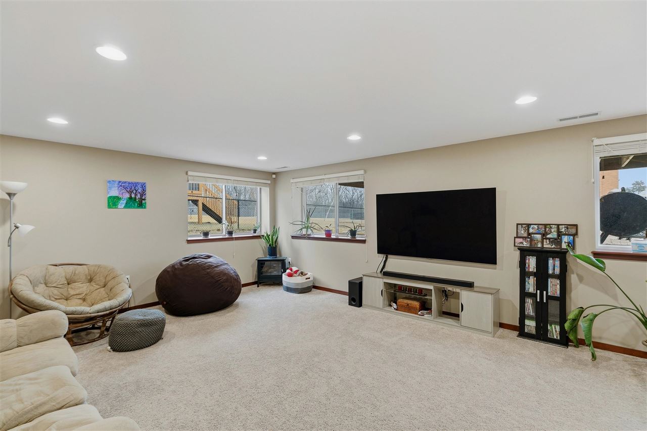 1131 Ryan Circle Coralville IA 52241
