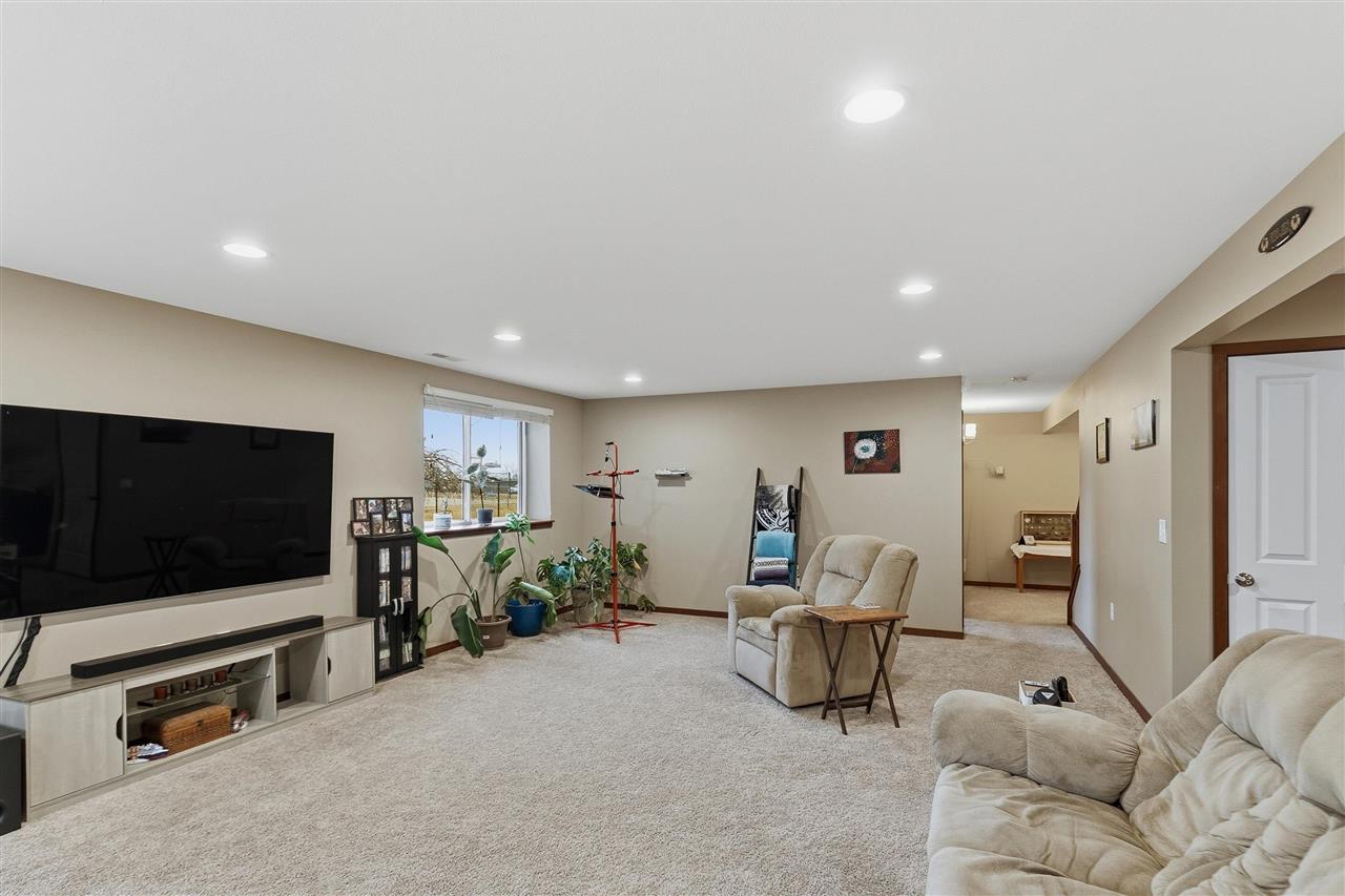 1131 Ryan Circle Coralville IA 52241