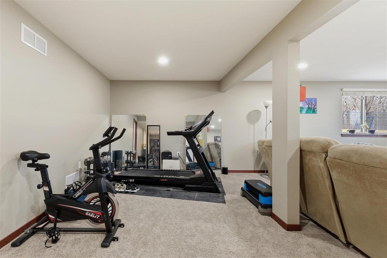 1131 Ryan Circle Coralville IA 52241