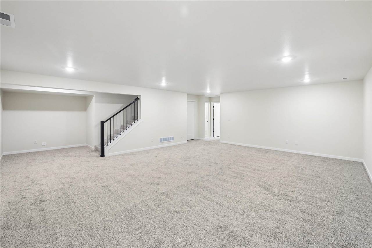 410 S Seven Oaks Road North Liberty IA 52317