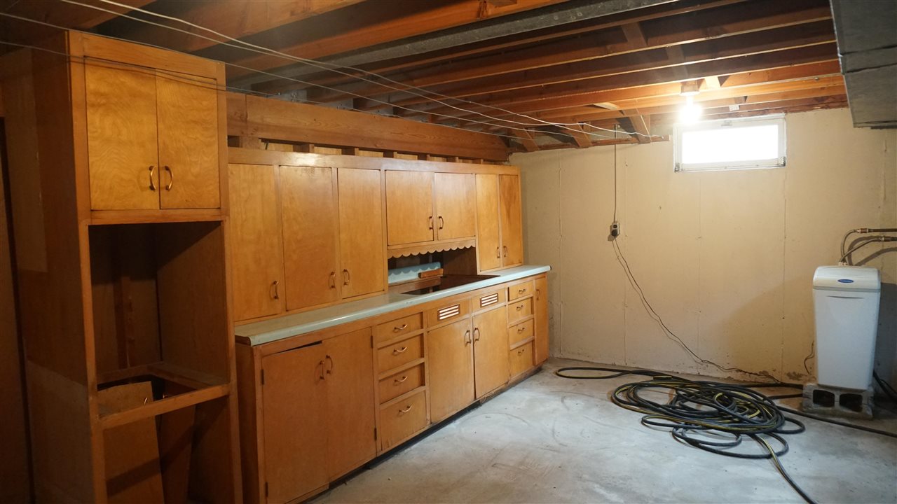 107 E Pioneer Road Lone Tree IA 52755