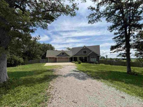 25748 Golden Pond Lane SE Lone Tree IA 52755