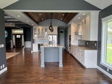 25748 Golden Pond Lane SE Lone Tree IA 52755