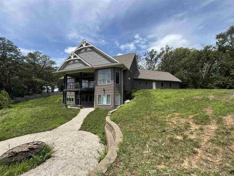 25748 Golden Pond Lane SE Lone Tree IA 52755