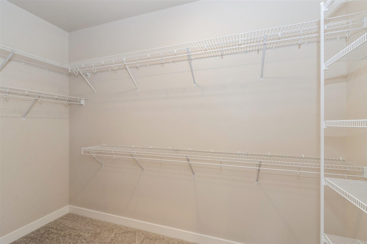 1046 Highland Trail Solon IA 52333