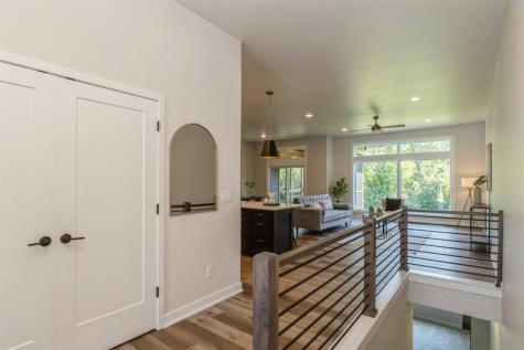 1046 Highland Trail Solon IA 52333
