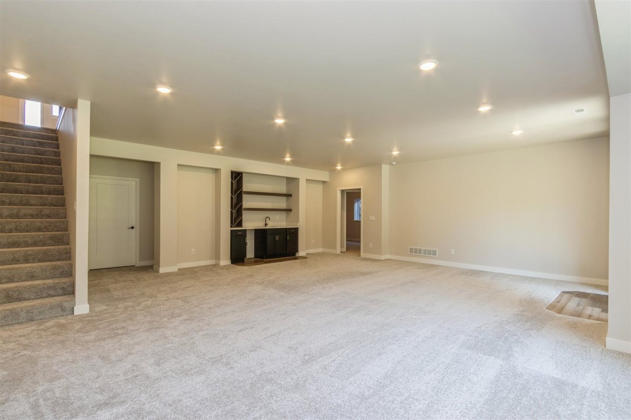 1046 Highland Trail Solon IA 52333