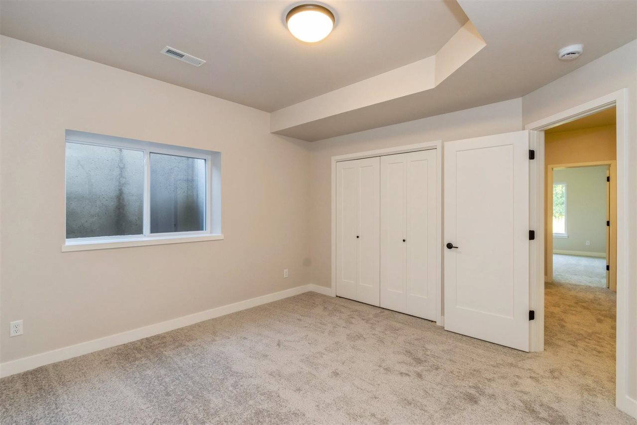 1046 Highland Trail Solon IA 52333