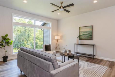 1046 Highland Trail Solon IA 52333