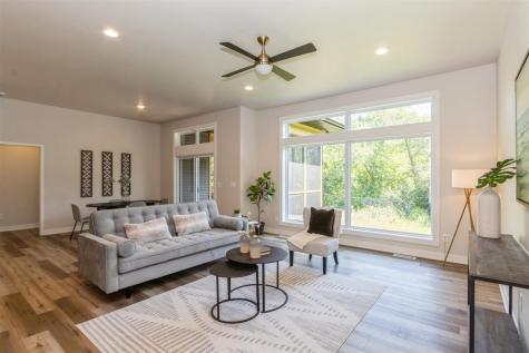 1046 Highland Trail Solon IA 52333
