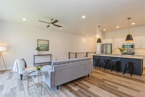1046 Highland Trail Solon IA 52333