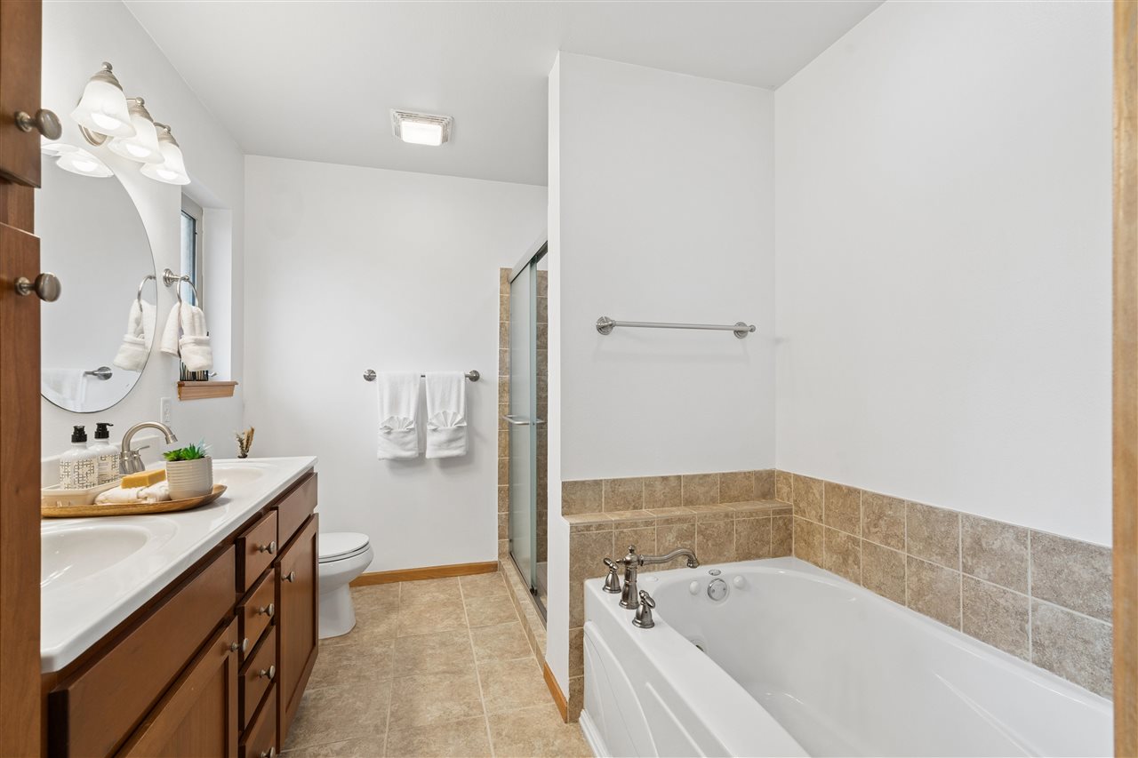 2040 Dempster Drive Coralville IA 52241