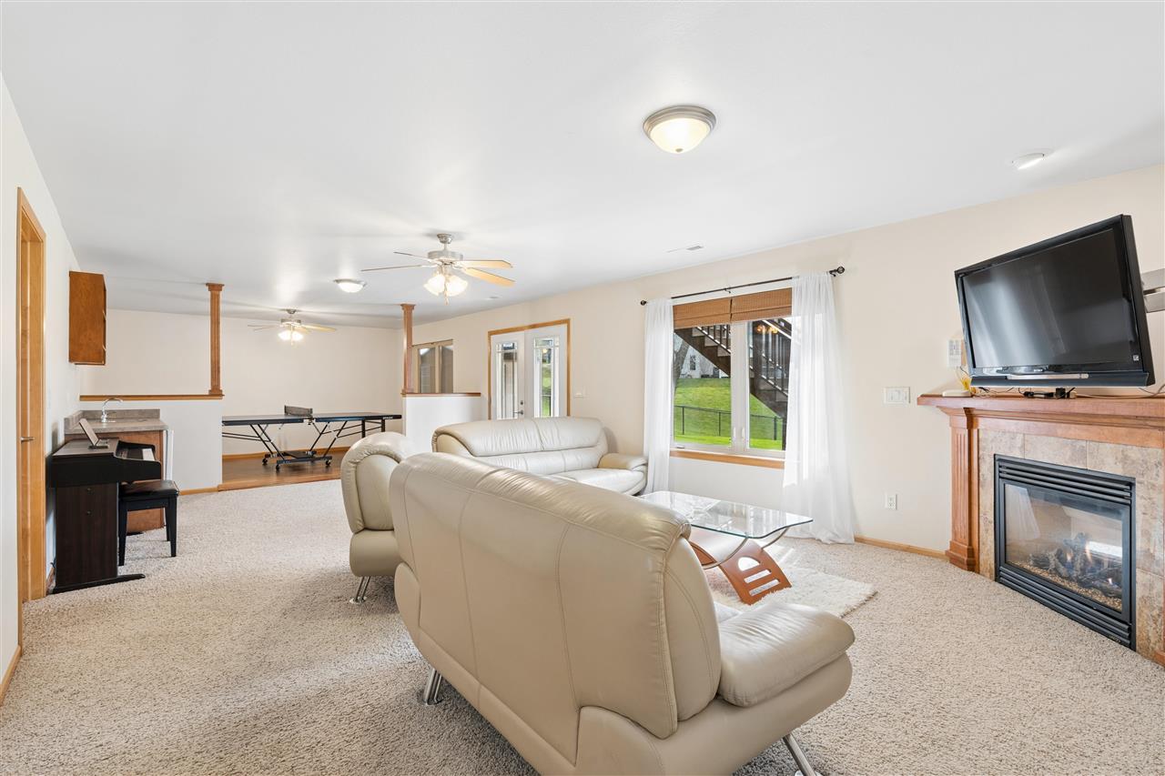 2040 Dempster Drive Coralville IA 52241