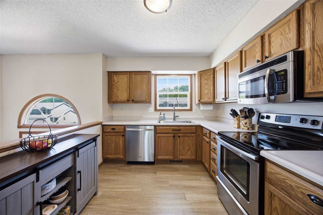 647 Andy Court North Liberty IA 52317