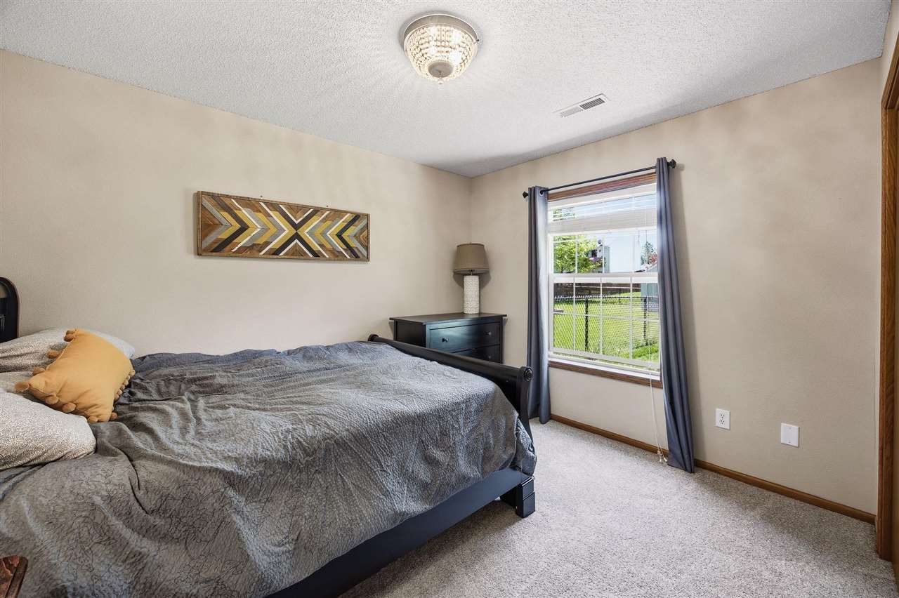 647 Andy Court North Liberty IA 52317