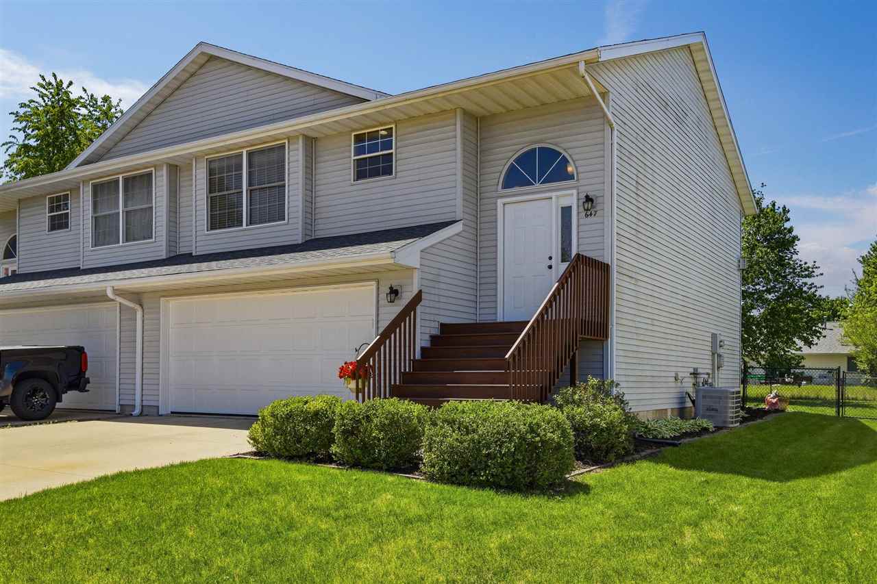 647 Andy Court North Liberty IA 52317