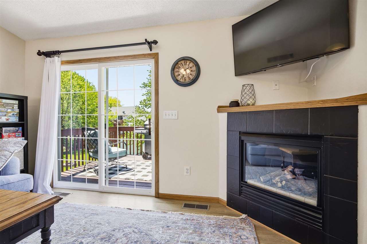 647 Andy Court North Liberty IA 52317
