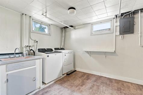 1836 7th Ave Court Iowa City IA 52240