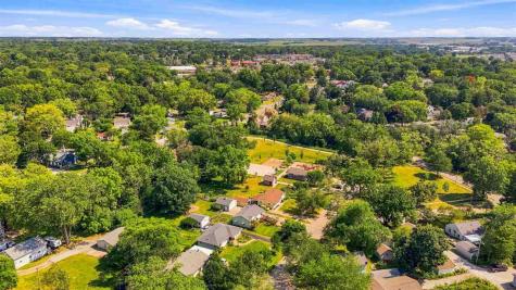 1836 7th Ave Court Iowa City IA 52240