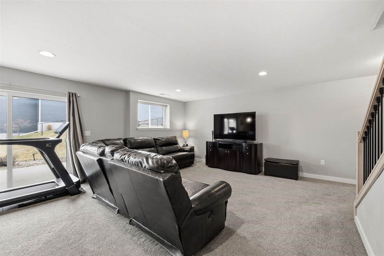 640 Hemingway Drive North Liberty IA 52317