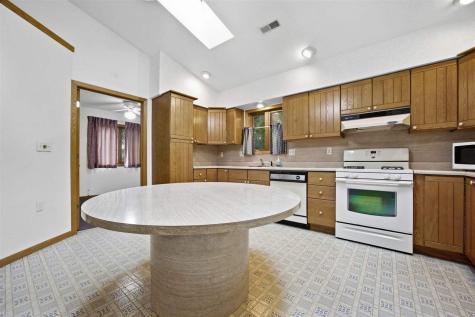 1825 Deforest Avenue Iowa City IA 52240
