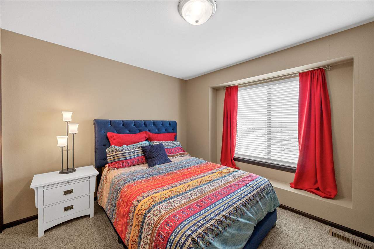 804 Buck Street Tiffin IA 52340